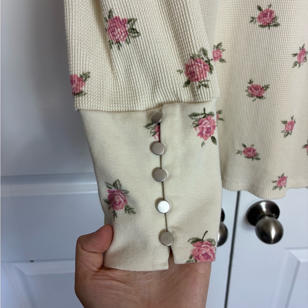 Torrid Floral Vintage Inspired Thermal Crew Puff Sleeve Top Feminine Elegant 3X - Picture 11 of 15